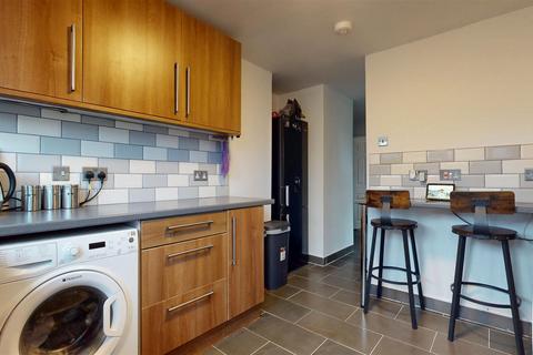 undefined, Thames Close, Milton Keynes MK3