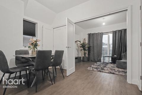 3 bedroom semi-detached house to rent, New Dawn Place, Swindon