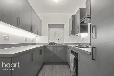 3 bedroom semi-detached house to rent, New Dawn Place, Swindon