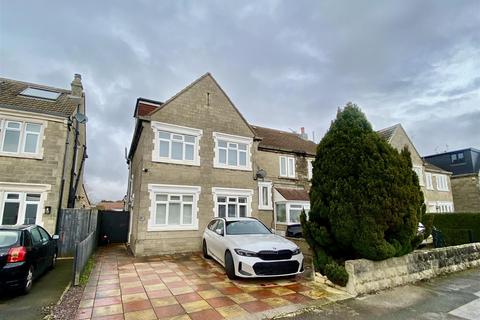 4 bedroom semi-detached house for sale, Collett Avenue, Swindon SN2