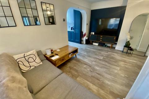 4 bedroom semi-detached house for sale, Collett Avenue, Swindon SN2