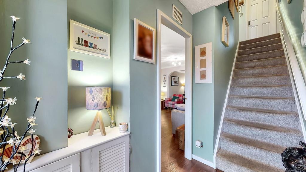 14-web-or-mls-20 Hawthorn Avenue17