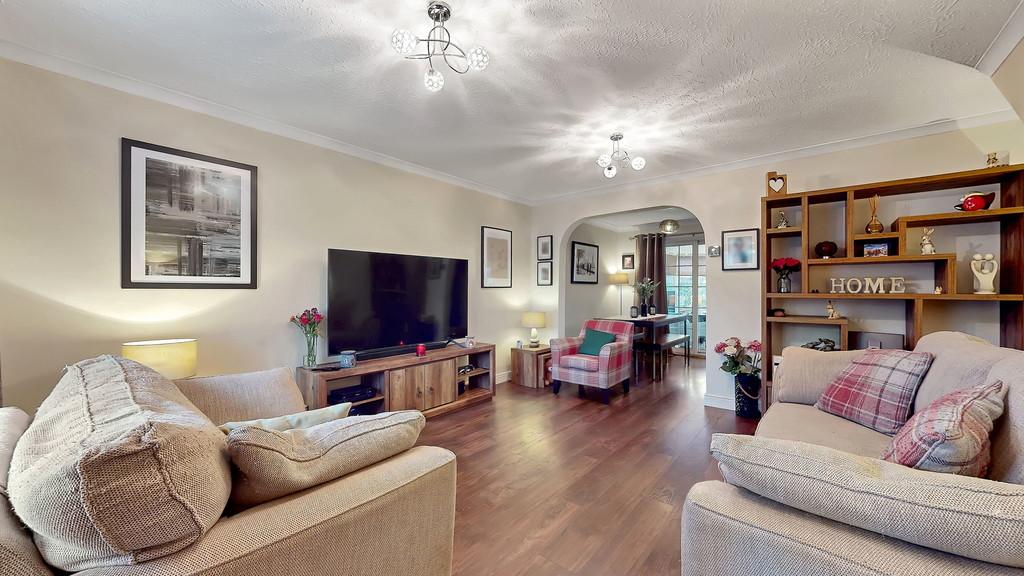 16-web-or-mls-20 Hawthorn Avenue19