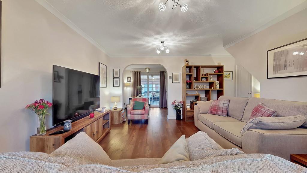 21-web-or-mls-20 Hawthorn Avenue50