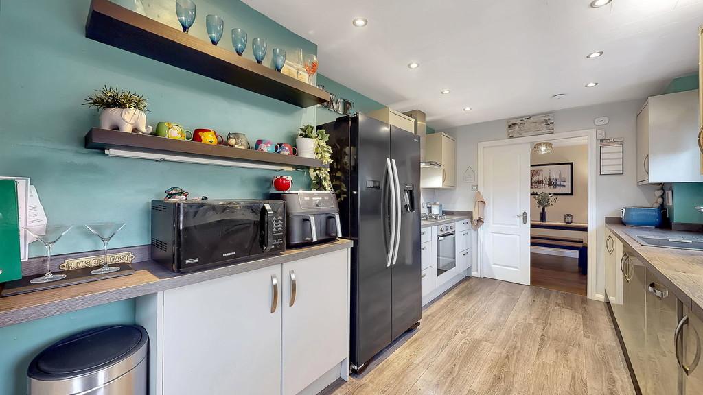 34-web-or-mls-20 Hawthorn Avenue30