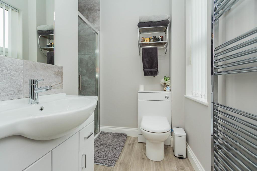 En Suite Shower Room (Bedroom 1)