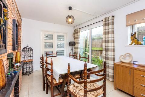 5 bedroom detached house for sale, Rushden Road, Wymington NN10