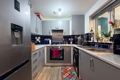 2 bedroom semi-detached house for sale, Blackthorne Close, Bradford BD2