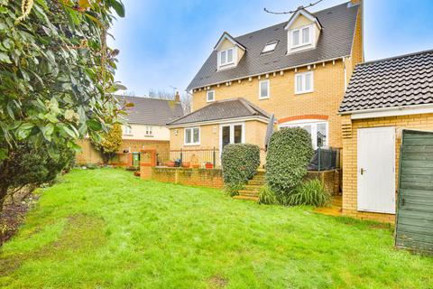 4 bedroom detached house for sale, Fitzwalter Road, Flitch Green