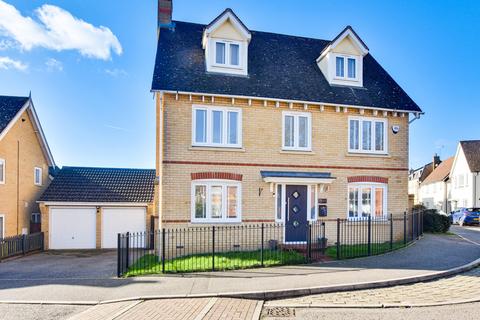 4 bedroom detached house for sale, Fitzwalter Road, Flitch Green