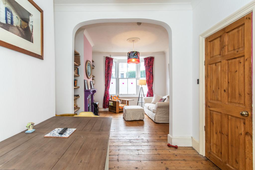 19 Shaftesbury Road18