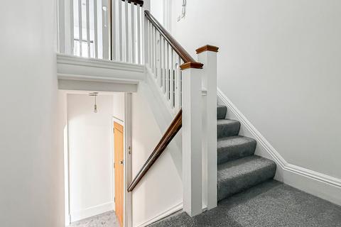 3 bedroom apartment for sale, Heron Court Road, Bournemouth