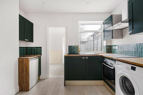 2 bedroom terraced house for sale, Warren Road, East Croydon