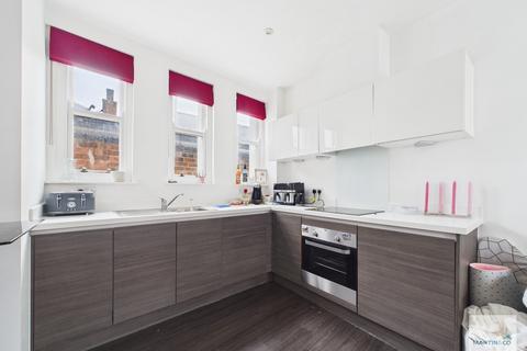 1 bedroom apartment for sale, Drapers Bridge, Hounds Gate