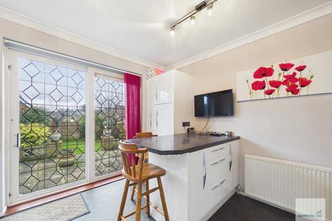 2 bedroom detached bungalow for sale, Rivergreen Crescent, Bramcote, Nottingham