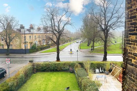 2 bedroom flat for sale, Park Avenue, Harrogate, HG2
