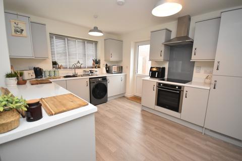 3 bedroom detached house for sale, Halifax Close, Higher Heath