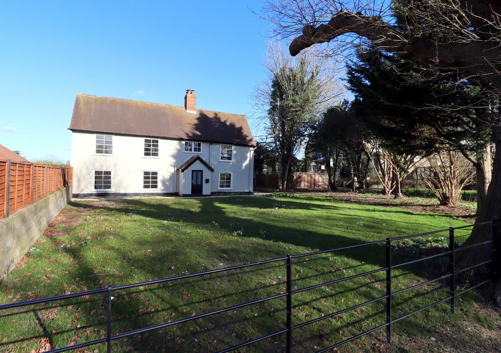 Front Garden 2 14-02-2026 11-58-16 14-02-2026 11-5