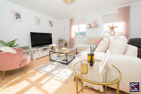 2 bedroom apartment for sale, Shankley Way, Northampton NN5