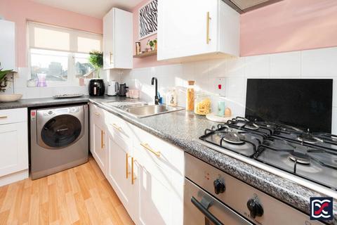 2 bedroom apartment for sale, Shankley Way, Northampton NN5