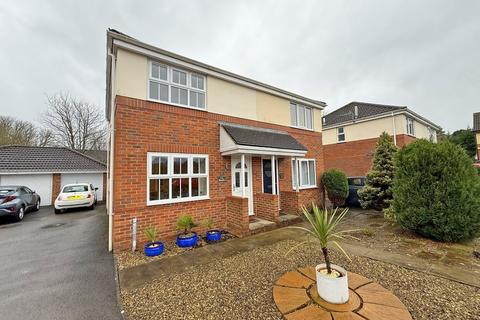 2 bedroom semi-detached house for sale, Ellison Avenue, Scarborough YO12