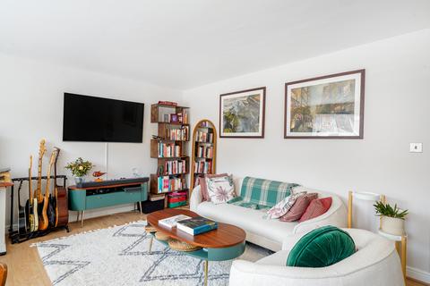 2 bedroom apartment for sale, Windmill Drive, London, NW2