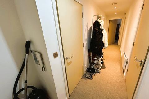 2 bedroom flat for sale, South Quay, Kings Road, Maritime Quarter, SA1