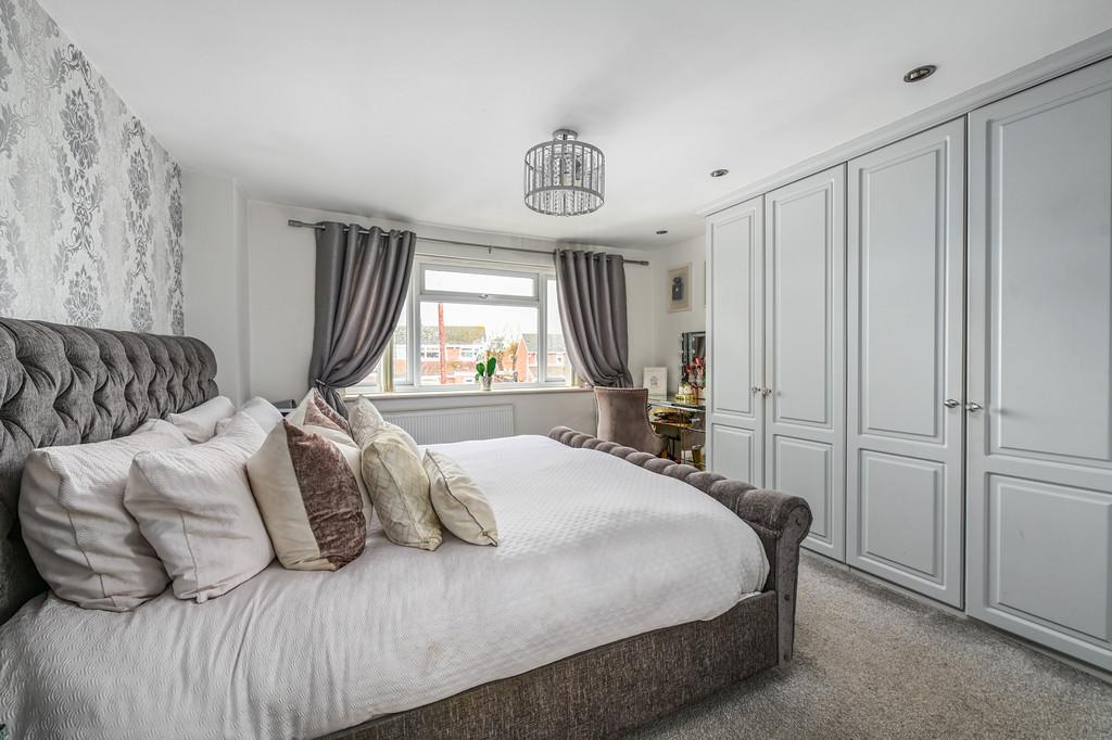 7 Hamble Av (4)