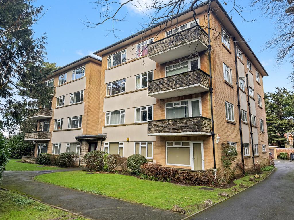 Apartment in Bournemouth - View 3