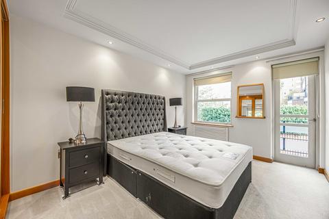 2 bedroom flat for sale, Kingston House South, Ennismore Gardens, SW7