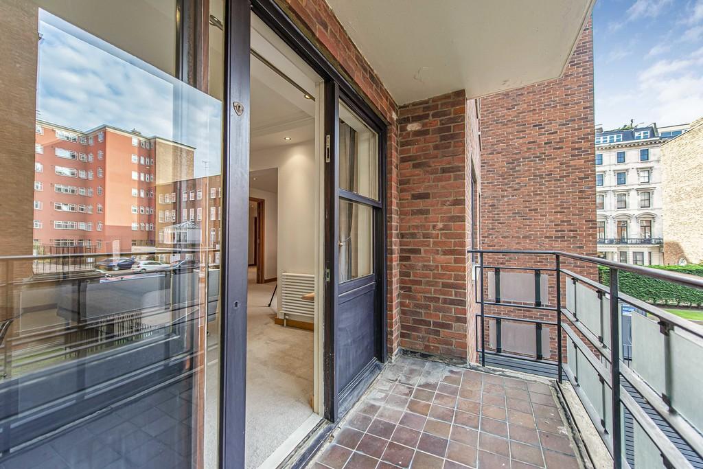 45 Kingston House South-3