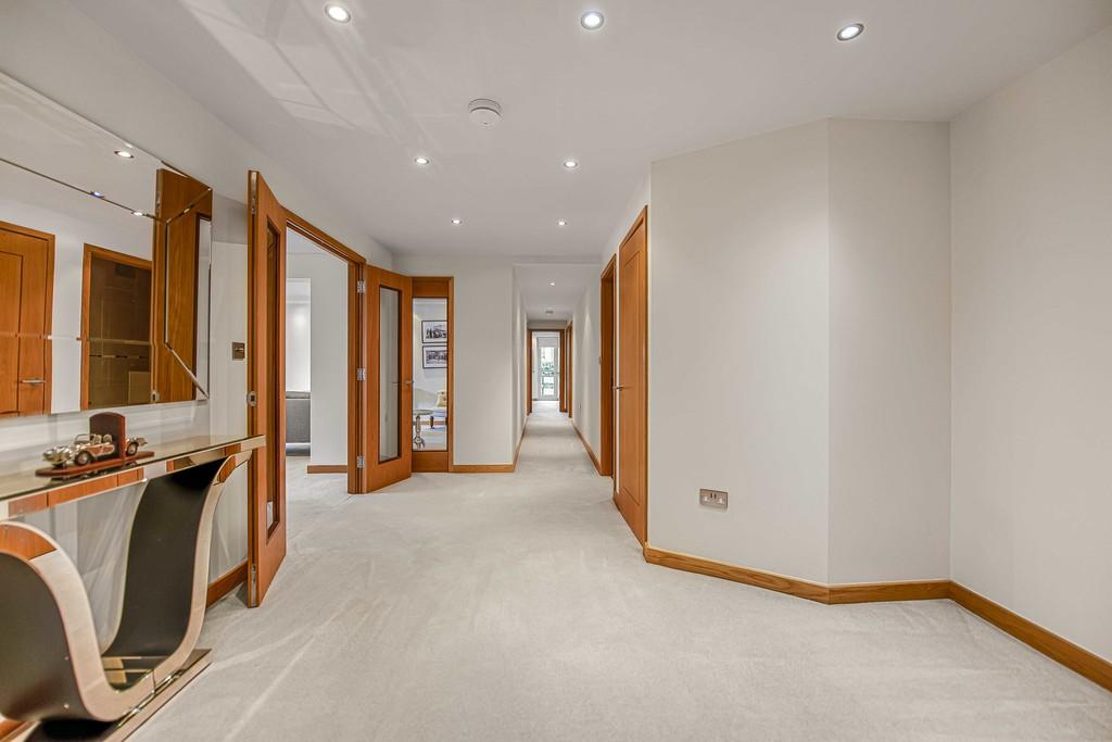 45 Kingston House South-6