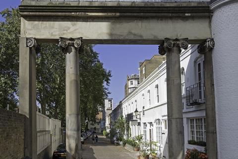 4 bedroom mews for sale, Ennismore Gardens Mews, Knightsbridge SW7
