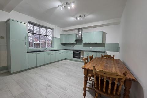undefined, Bradford Road, Drighlington