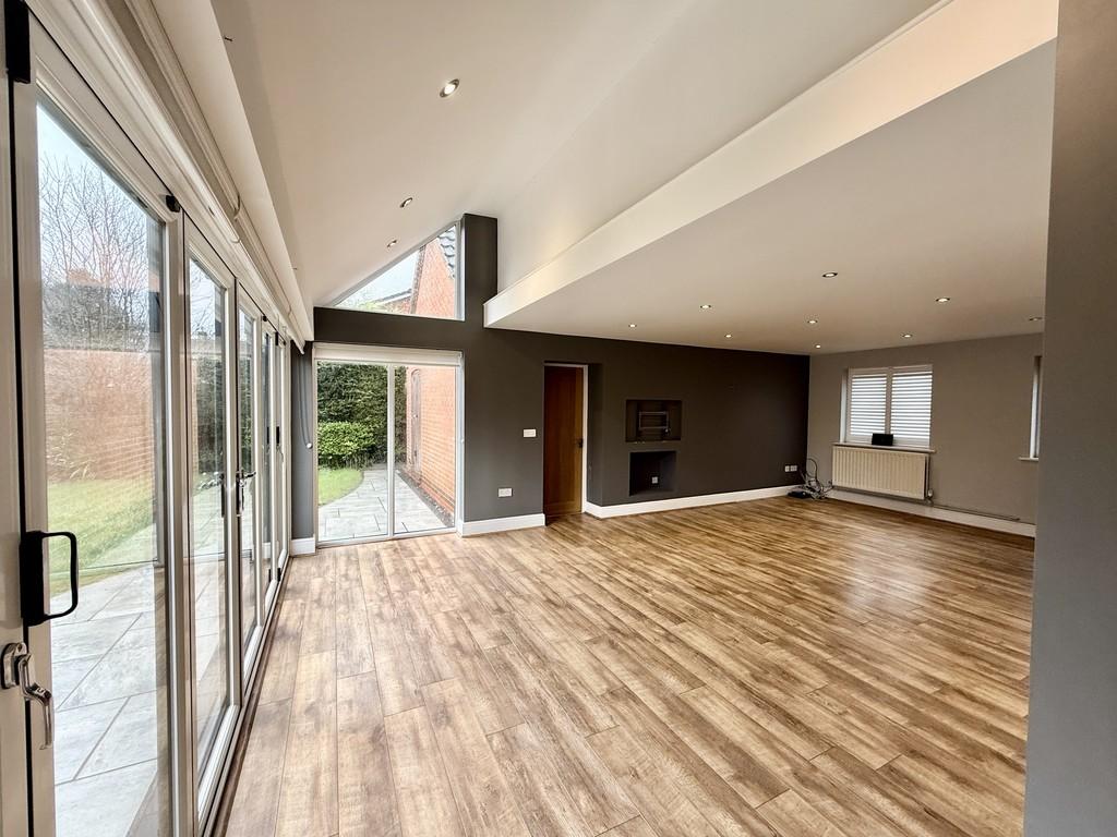 Image00030