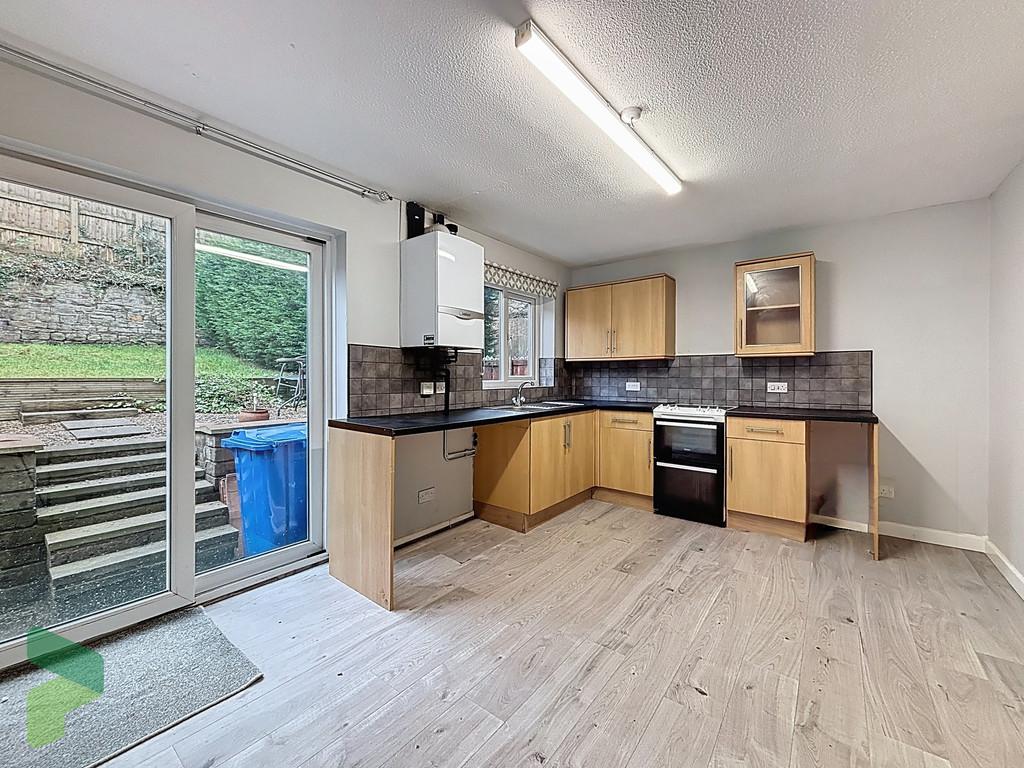 Fitted Dining Kitchen