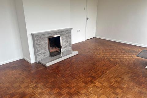 3 bedroom detached house to rent, The Ridge, Walton On The Naze CO14