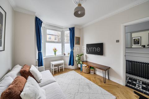 3 bedroom terraced house for sale, Richmond Road, London N11