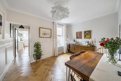 3 bedroom terraced house for sale, Richmond Road, London N11