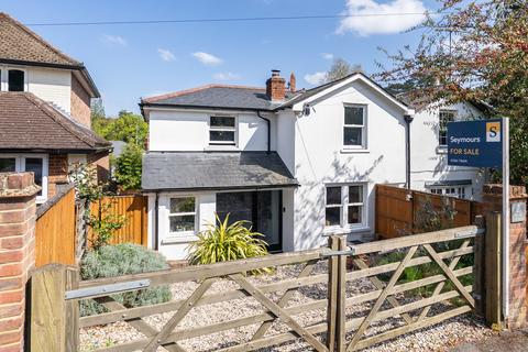 3 bedroom semi-detached house for sale, Harrow Road West, Dorking