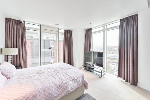 2 bedroom flat to rent, Juniper Drive, Wandsworth, London, SW18