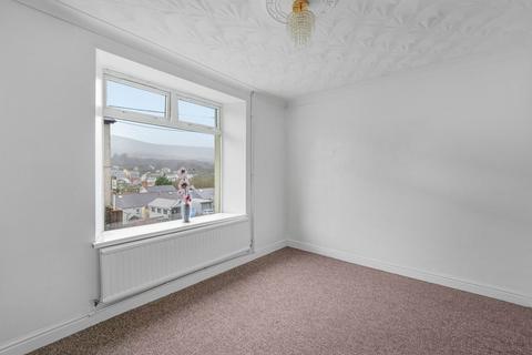 3 bedroom end of terrace house for sale, Coed Eithen Terrace, Pontypool NP4