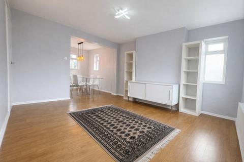 2 bedroom apartment to rent, St. Michael's Close, London N3