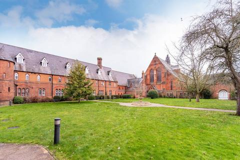3 bedroom flat for sale, Hatch Lane, Windsor, SL4