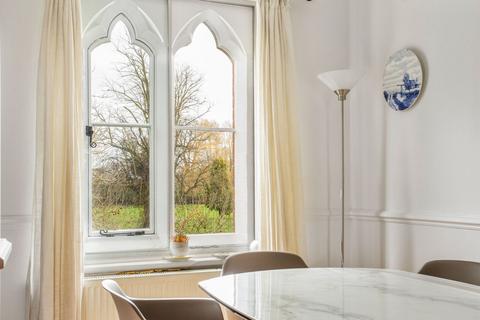 3 bedroom flat for sale, Hatch Lane, Windsor, SL4