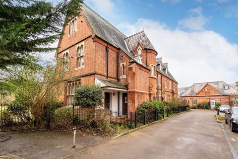 3 bedroom flat for sale, Hatch Lane, Windsor, SL4