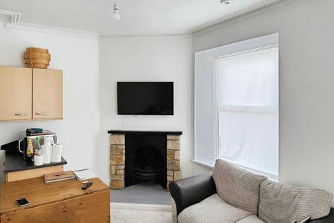 2 bedroom terraced house to rent, Victoria Terrace, Addingham, Ilkley, LS29 0NF