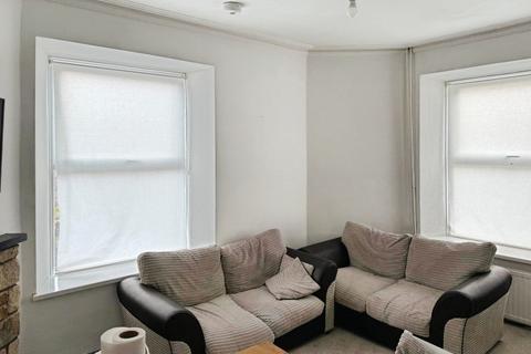 2 bedroom terraced house to rent, Victoria Terrace, Addingham, Ilkley, LS29 0NF