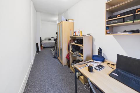 6 bedroom terraced house for sale, Hawthorne Avenue, Uplands