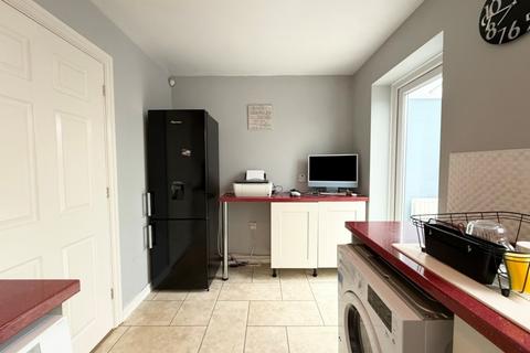 2 bedroom end of terrace house for sale, Spindle Tree Rise, Willenhall
